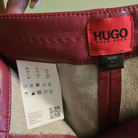 New HUGO Boss vegan leather pants - Picture 5 of 6